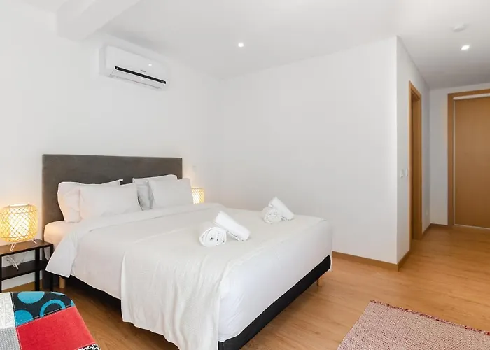 Apartment North Breeze - 2 Bedroom With Rooftop Pool Nazaré