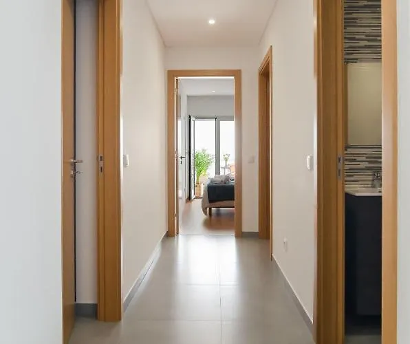 Apartment North Breeze - 2 Bedroom With Rooftop Pool *