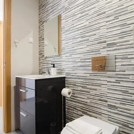 Lejlighed North Breeze - 2 Bedroom With Rooftop Pool