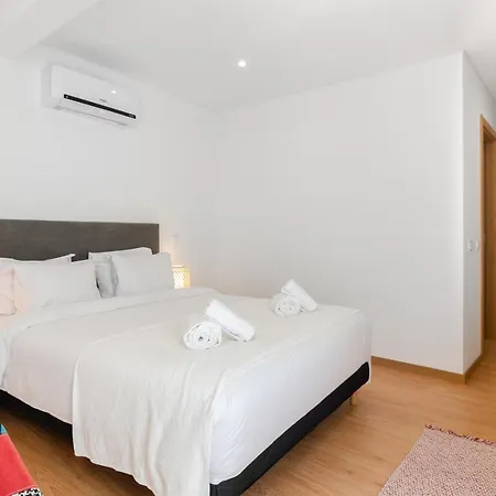 Lejlighed North Breeze - 2 Bedroom With Rooftop Pool Nazaré