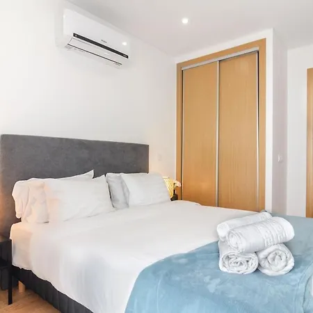 Lejlighed North Breeze - 2 Bedroom With Rooftop Pool