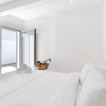 North Breeze - 2 Bedroom With Rooftop Pool Lejlighed Nazaré